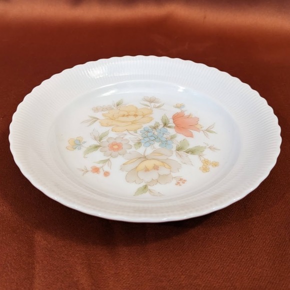Ichiyama Toen "New Ceramic" Other - Vintage Ichiyama Toen Japan Floral Porcelain Dessert Plates Set of 6 Ribbed Edge